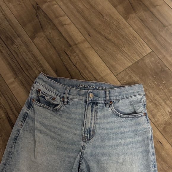 American Eagle Outfitters Light Blue Straight Jeans - Picture 2 of 6
